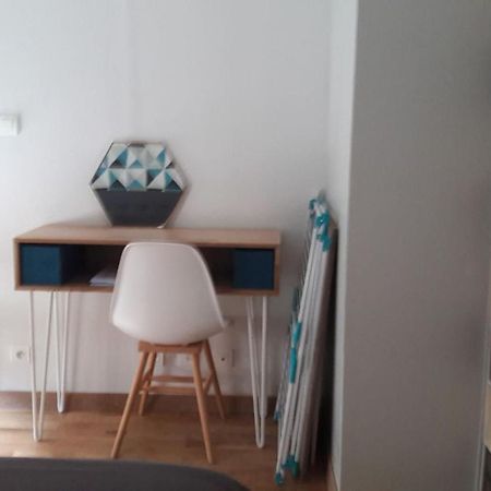 Un Appartement Lumineux Au Parc Beaumont โป ภายนอก รูปภาพ
